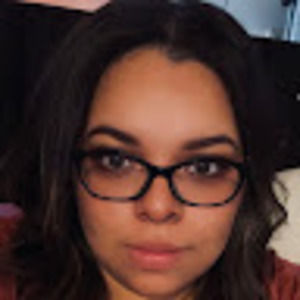 Meet your Posher, Adriana